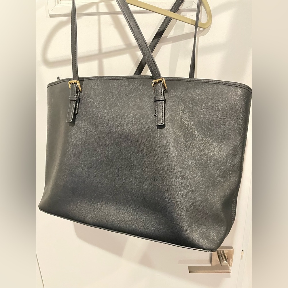 Michael Kors shoulder bag in black